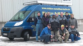 Werkstattwagen mit Team